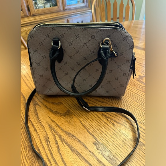 Nine West Purse - Picture 2 of 8